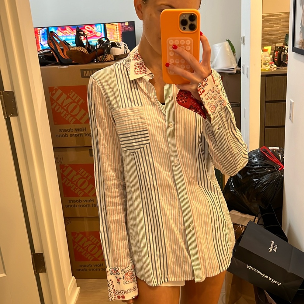 Gorgeous button up never worn